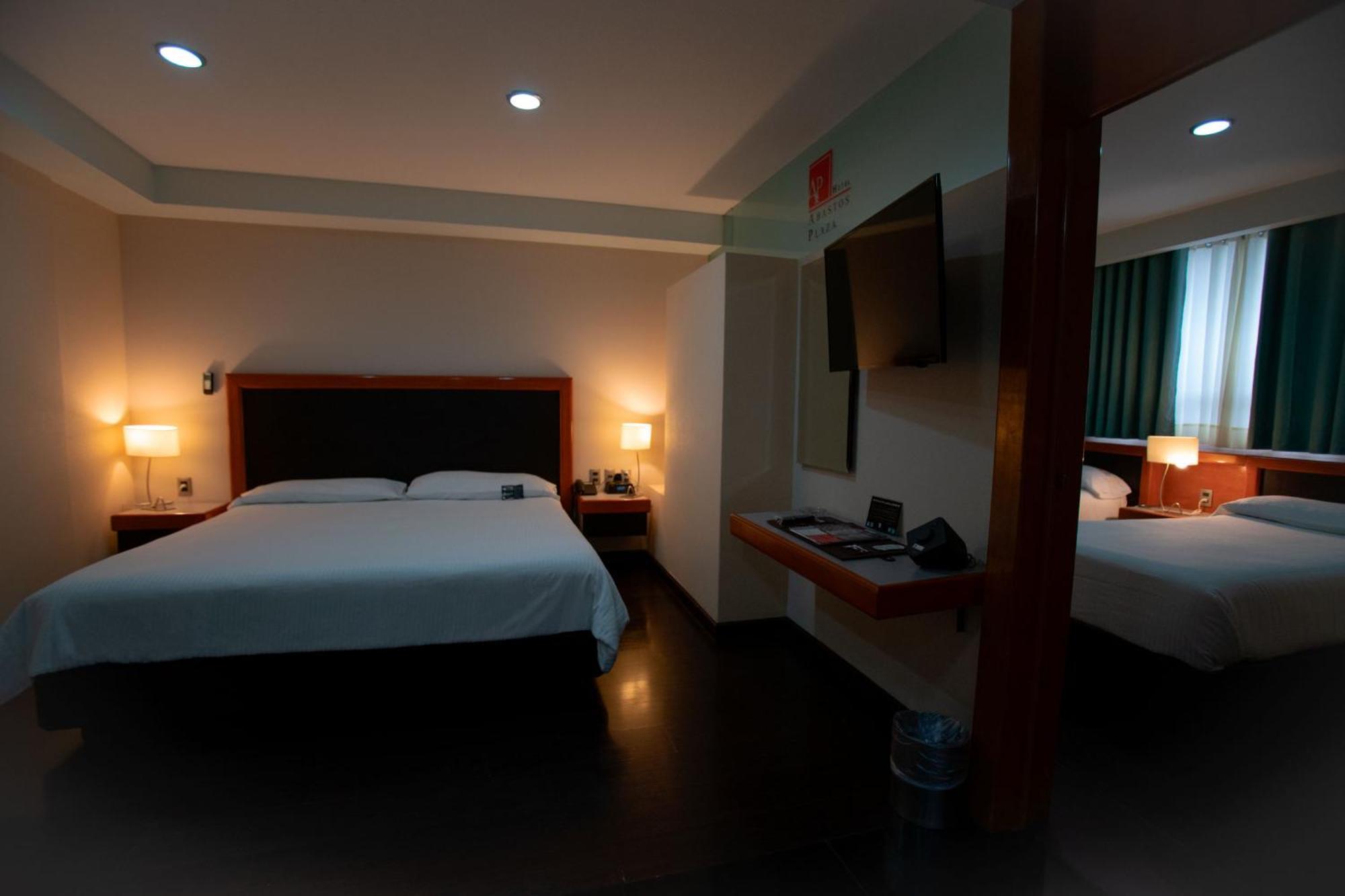 Hotel Abastos Plaza Mexico by Eksteriør bilde