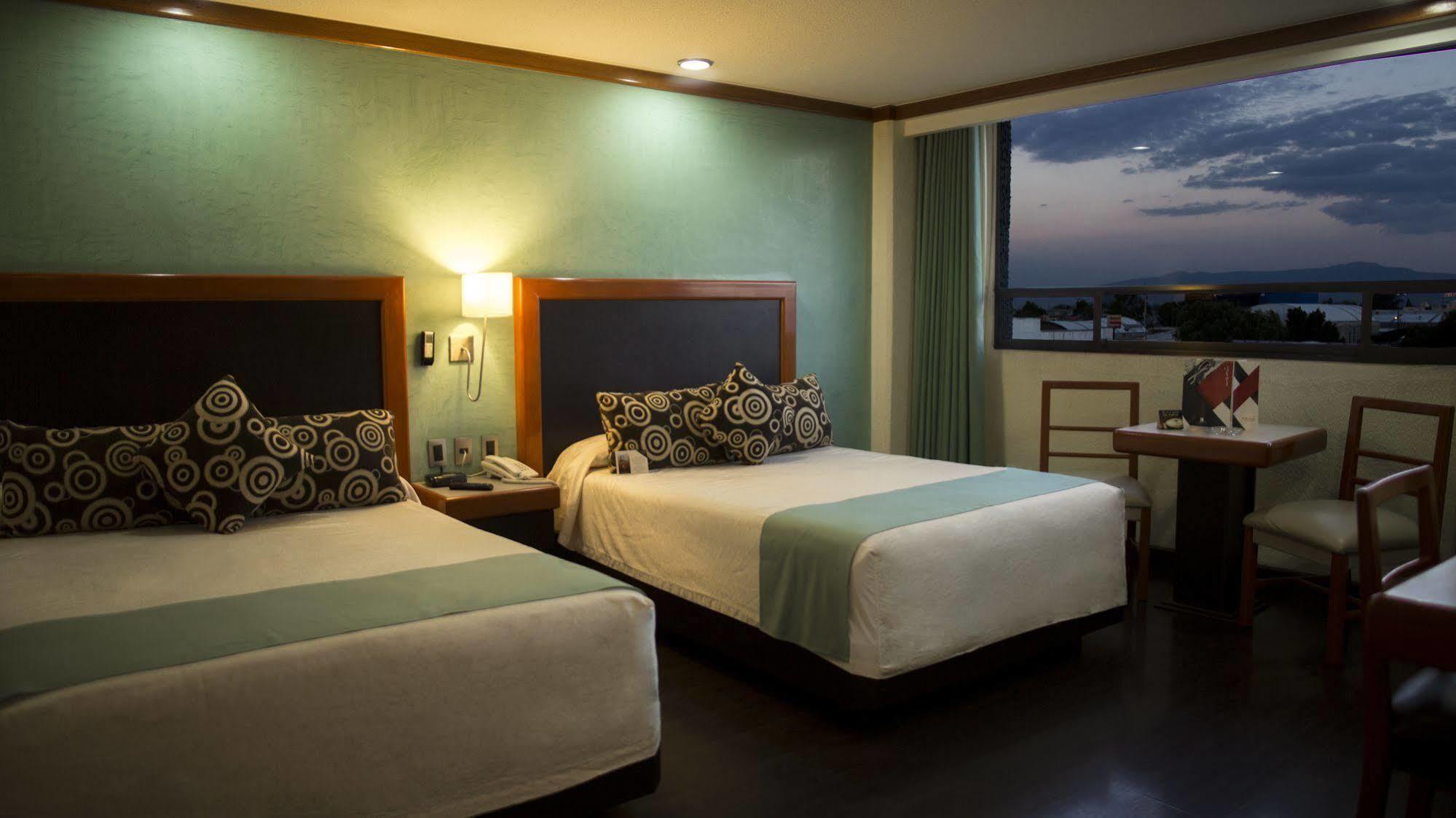 Hotel Abastos Plaza Mexico by Eksteriør bilde